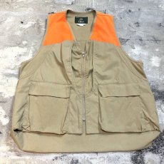 画像1: 90's COLOR SWITCHED MULTI POCKET NYLON VEST / Mens XL / MADE IN USA (1)