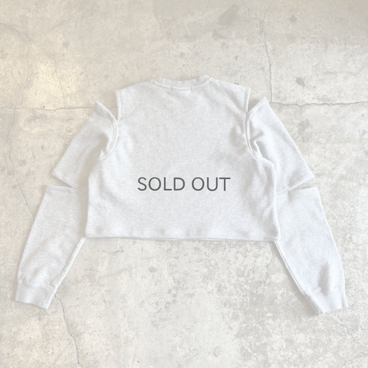 画像2: 【Wiz&Witch】"TRANSFORM" OPEN SHOULDER SPORTY SWEAT / OS (2)