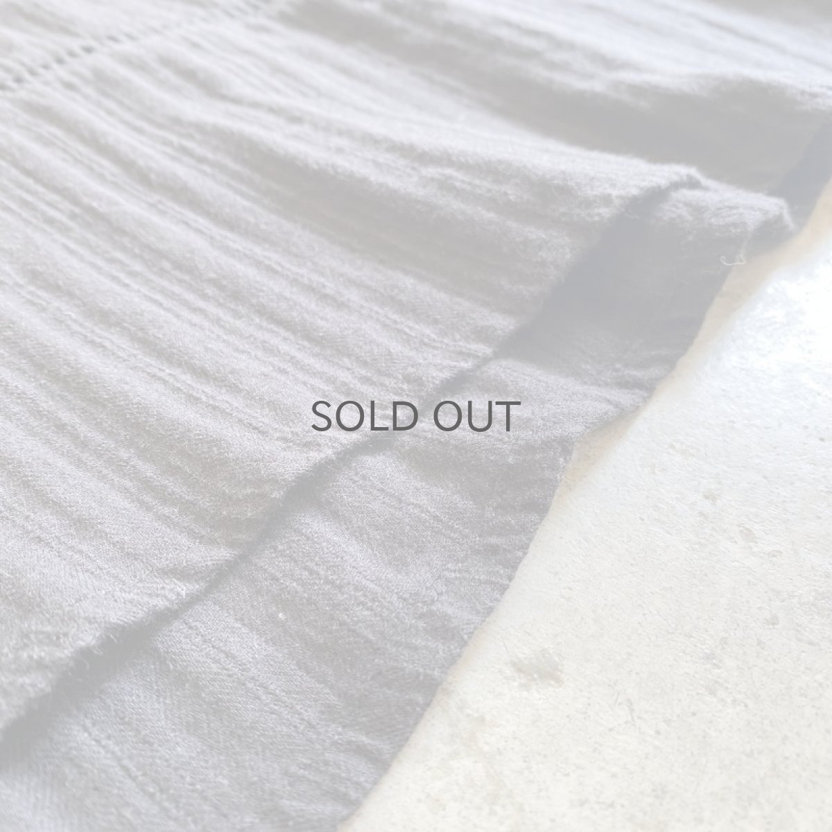 画像11: BLACK COLOR DESIGN VOLUME SLEEVE FRILL BLOUSE / Ladies M (11)