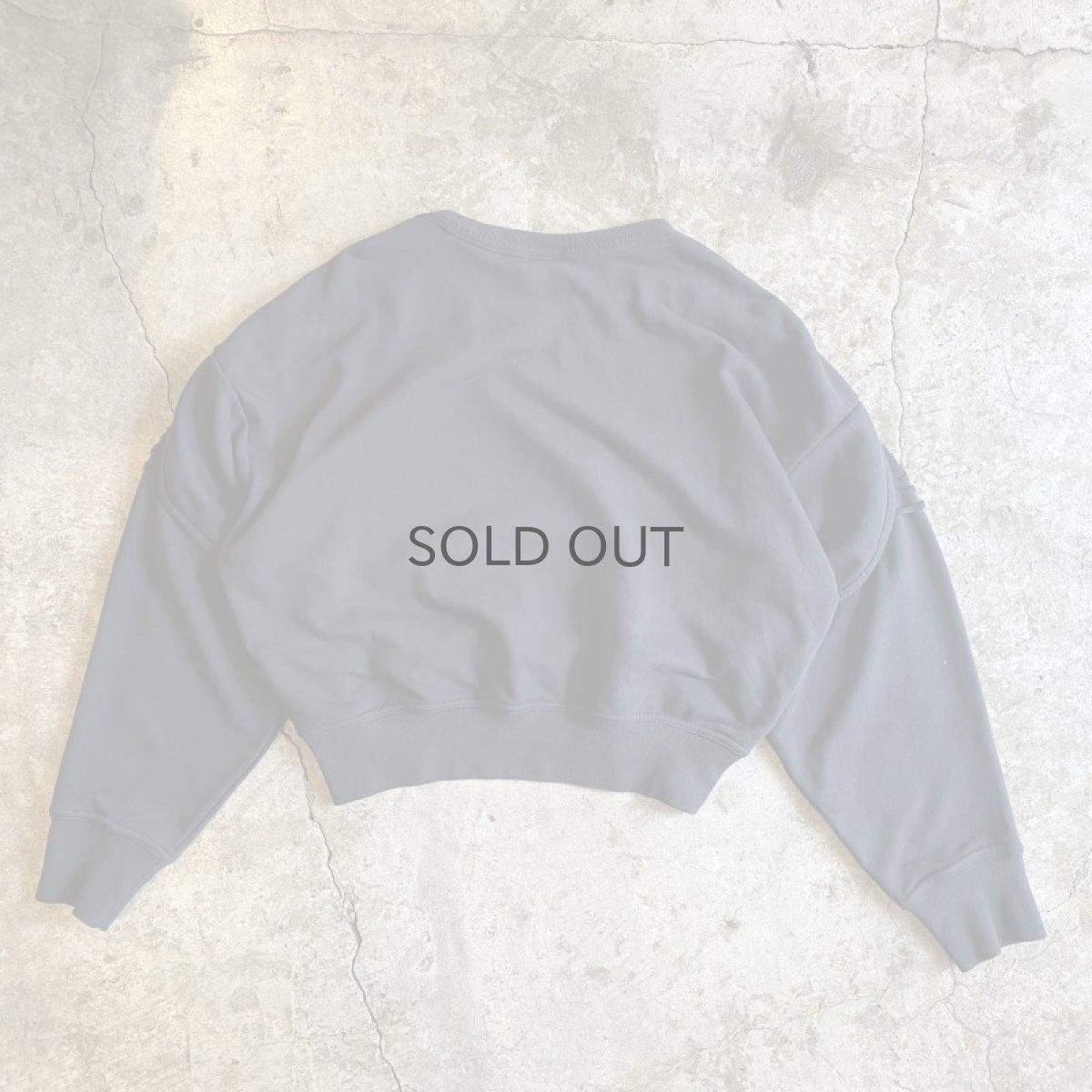 画像2: 【NIKE】SHOULDER CROSS DESIGN SHORT SWEAT / Ladies M  (2)