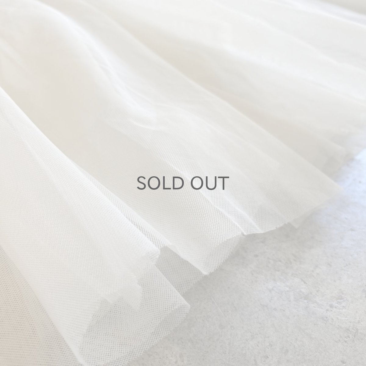 画像10: WHITE COLOR FLARE DESIGN TULLE SHEER LONG SKIRT / W23~W34 (10)