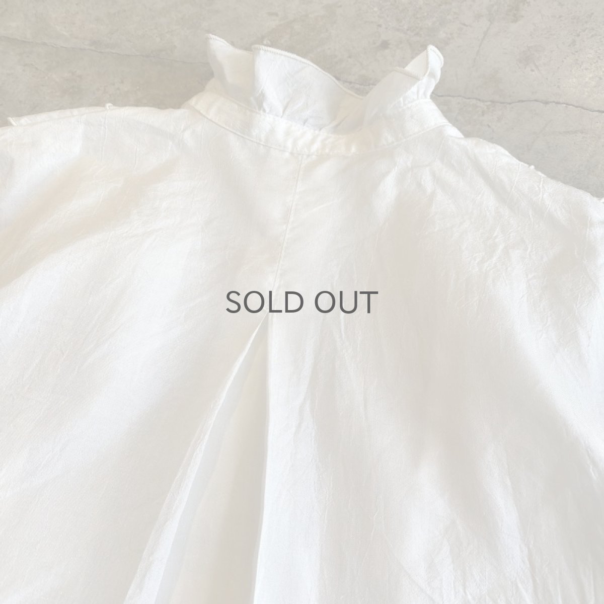 画像10: WHITE COLOR FRILL DESIGN BLOUSE / Ladies M (10)