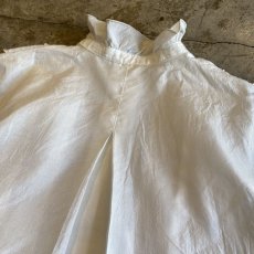 画像10: WHITE COLOR FRILL DESIGN BLOUSE / Ladies M (10)