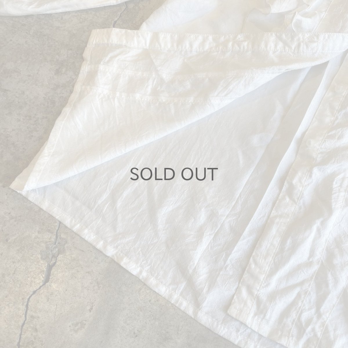 画像8: WHITE COLOR FRILL DESIGN BLOUSE / Ladies M (8)