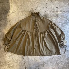 画像1: 3RIBBON DESIGN VOLUME SLEEVE FLARE BLOUSE / Ladies L (1)