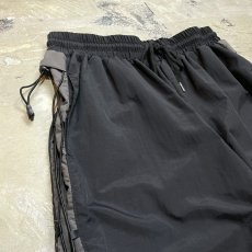 画像3: 【WONDERGROUND】SIDE COLOR LINE LACE UP PANTS / OS (3)