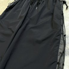 画像4: 【WONDERGROUND】SIDE COLOR LINE LACE UP PANTS / OS (4)
