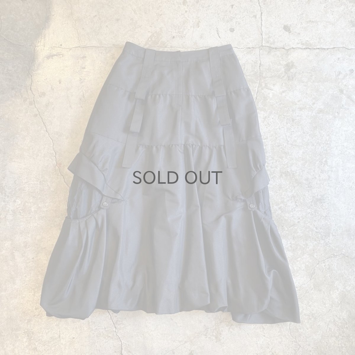 画像1: BALLOON DESIGN TIERED VOLUME SKIRT / W26 (1)