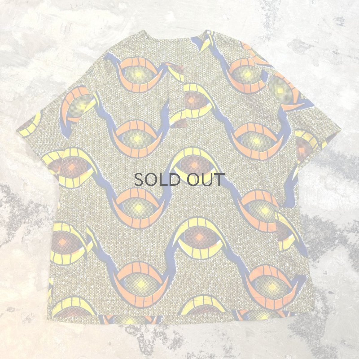 画像1: ALL OVER PATTERN BATIK HALF BUTTON S/S SHIRT / Mens XL (1)