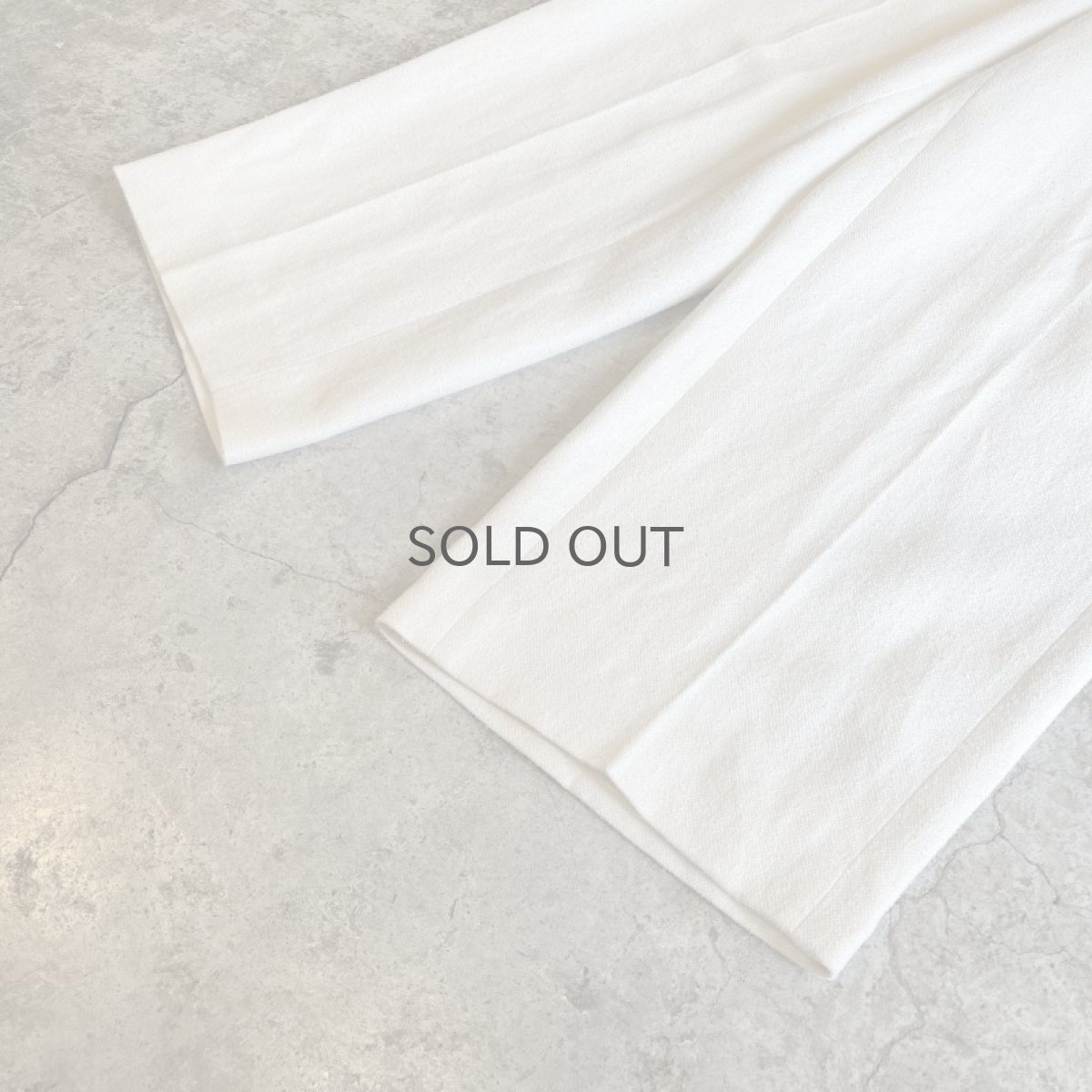 画像4: IVORY COLOR 1TUCK DESIGN WIDE PANTS / W25 (4)