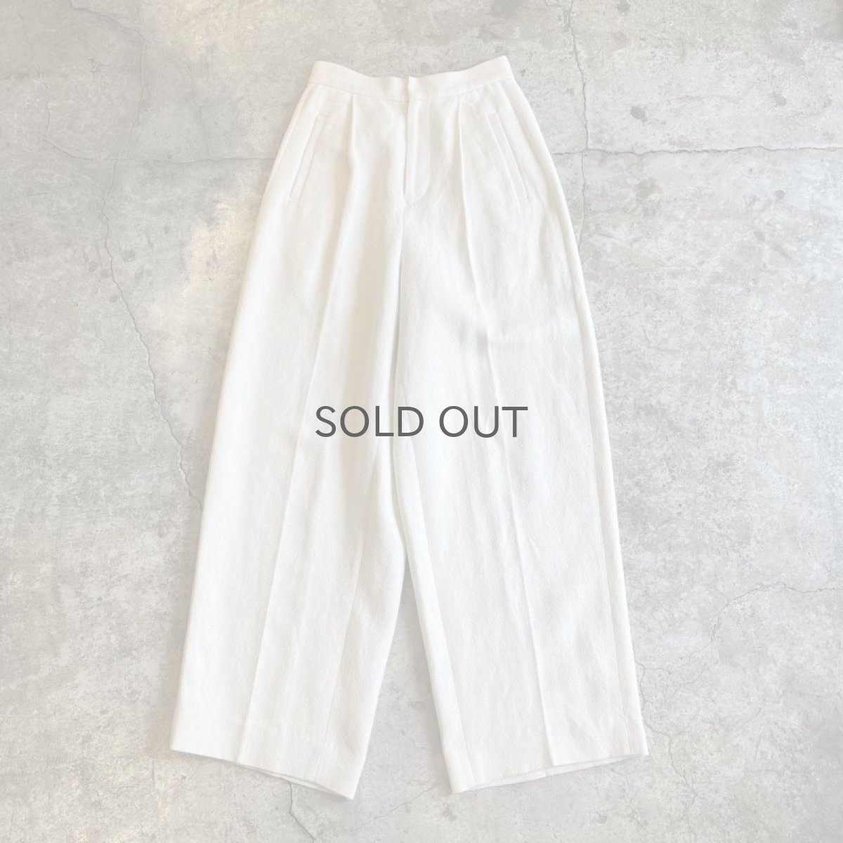 画像1: IVORY COLOR 1TUCK DESIGN WIDE PANTS / W25 (1)