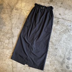 画像4: BACK SLIT NYLON CARGO DESIGN LONG SKIRT / FREE~W35 (4)