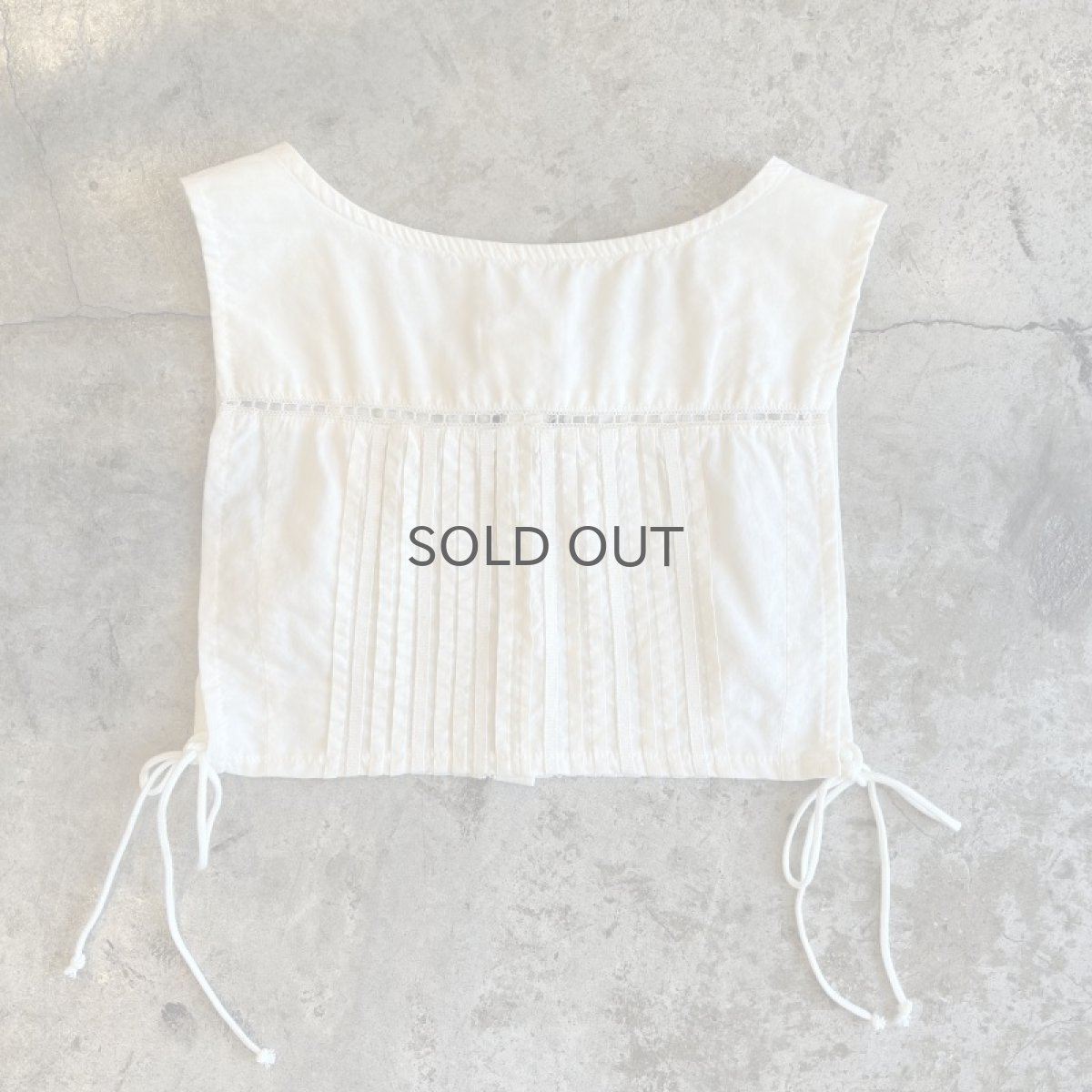 画像2: FRONT PLEATS SIDE RIBBON DESIGN SHORT VEST / Ladies XS(36) (2)