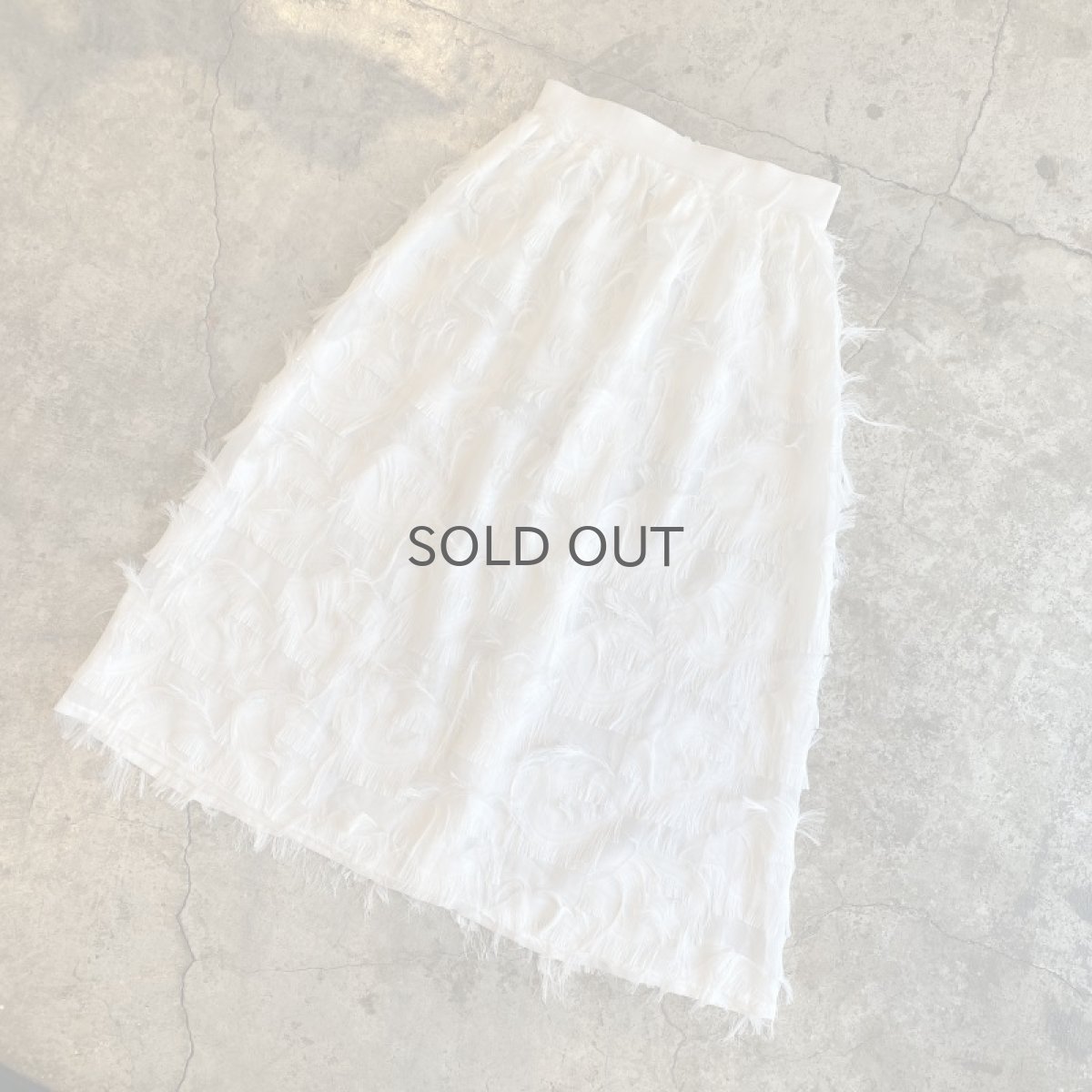 画像4: WHITE COLOR FEATHER FRINGE DESIGN SHEER SKIRT / W24~W29 (4)