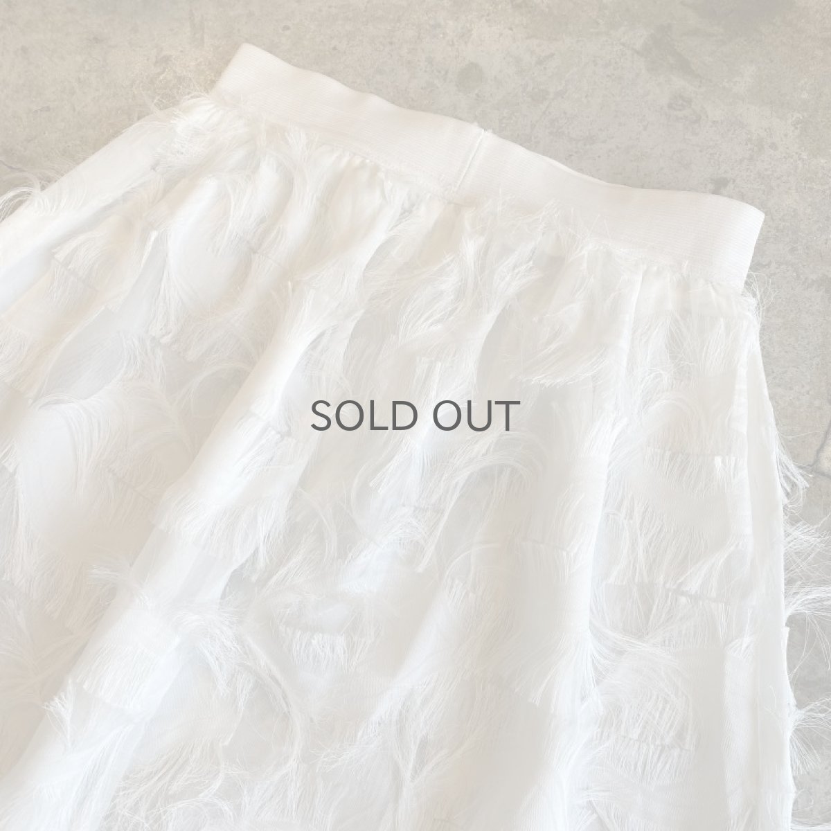 画像10: WHITE COLOR FEATHER FRINGE DESIGN SHEER SKIRT / W24~W29 (10)