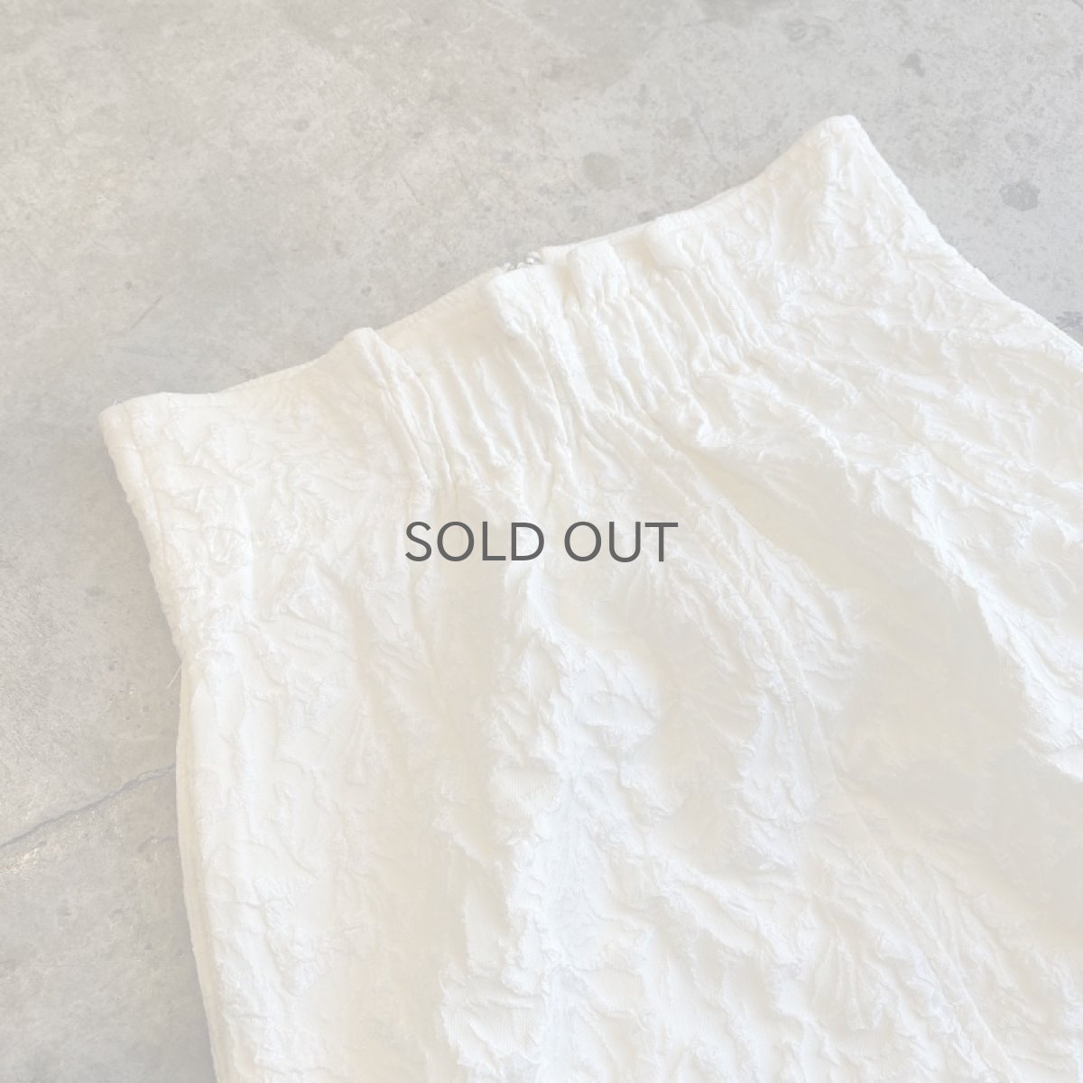 画像9: EMBOSS DESIGN FRONT ZIP STRAIGHT SKIRT / W26~W28 (9)