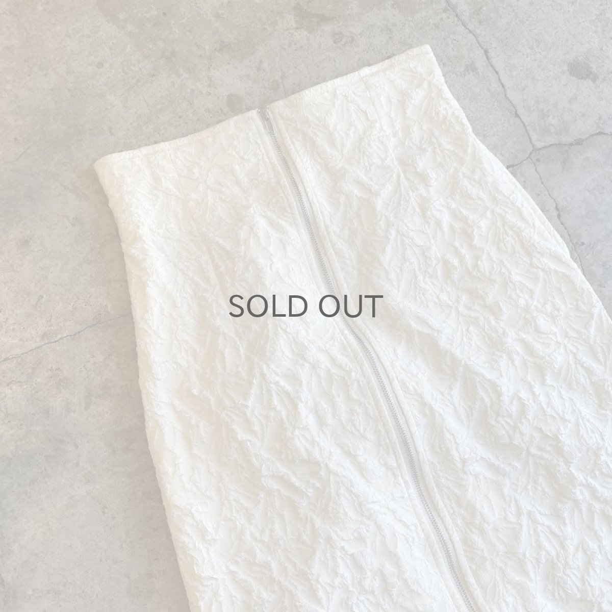 画像3: EMBOSS DESIGN FRONT ZIP STRAIGHT SKIRT / W26~W28 (3)