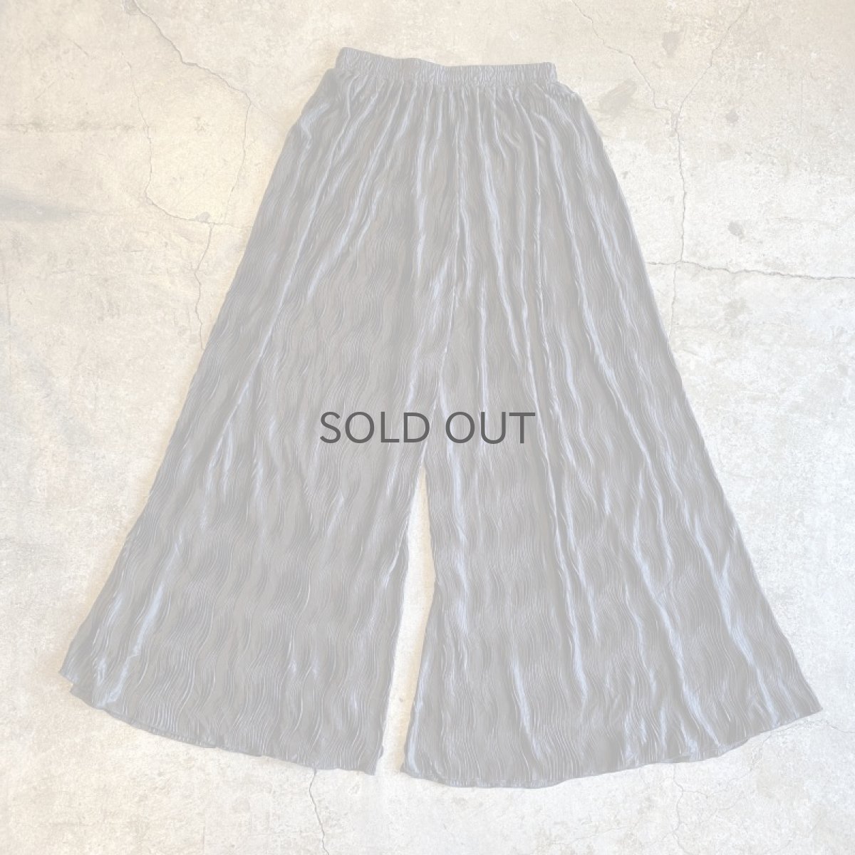 画像2: WAVE PLEATED DESIGN WIDE PANTS / W27~W33 (2)