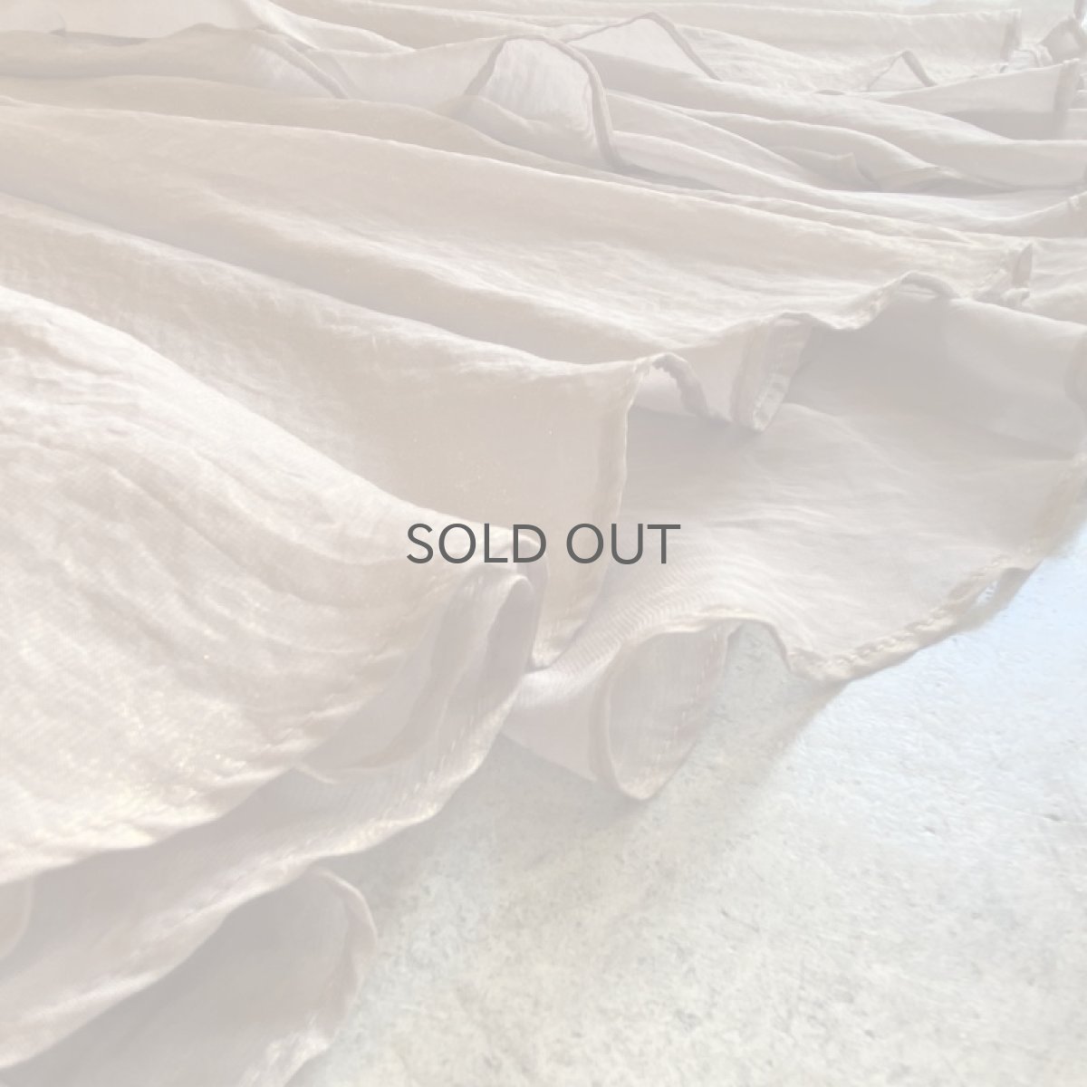 画像11: COLOR LUSTER ASYMMETRY DESIGN FLARE SHEER SKIRT / W23~W27 (11)