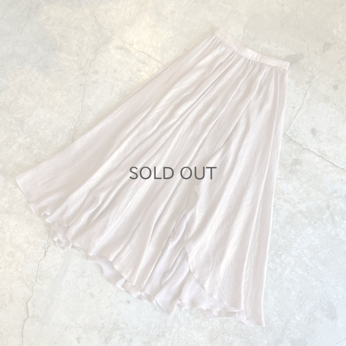 画像4: COLOR LUSTER ASYMMETRY DESIGN FLARE SHEER SKIRT / W23~W27 (4)