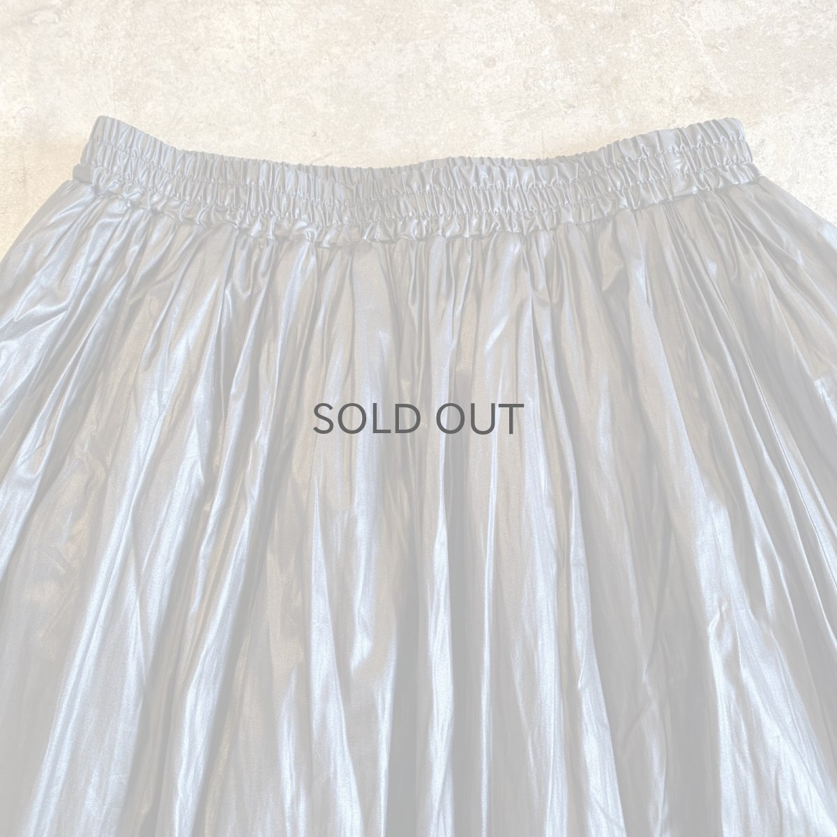 画像6: SHINY BLACK COLOR DESIGN TIERED VOLUME SKIRT / W26~W35 (6)