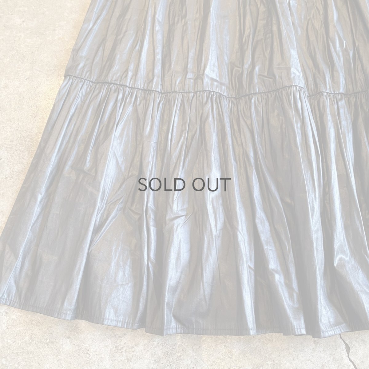 画像5: SHINY BLACK COLOR DESIGN TIERED VOLUME SKIRT / W26~W35 (5)