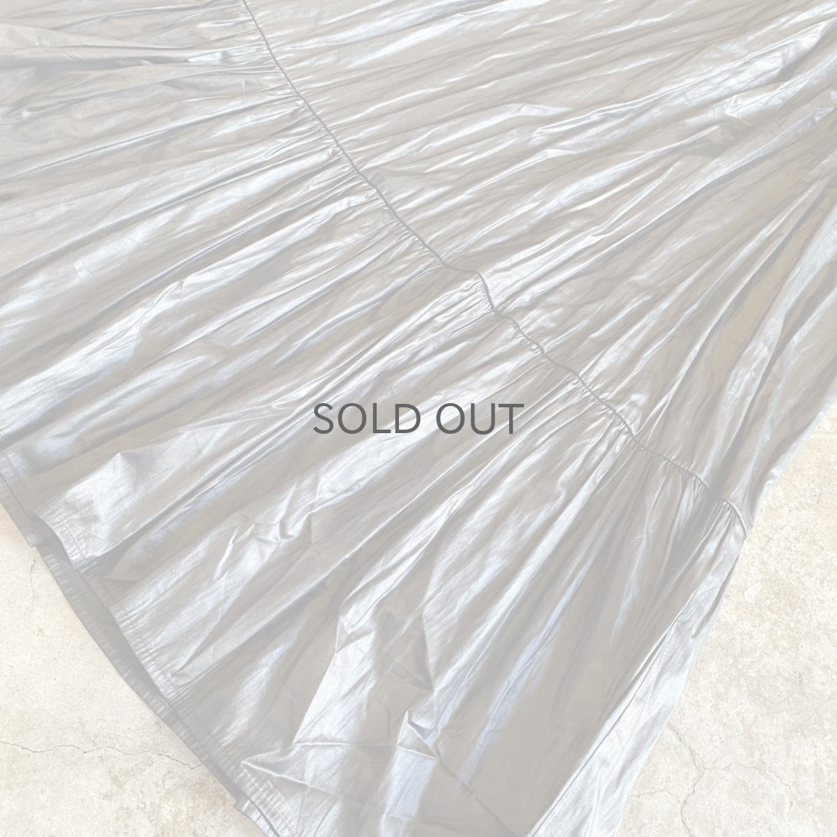 画像8: SHINY BLACK COLOR DESIGN TIERED VOLUME SKIRT / W26~W35 (8)