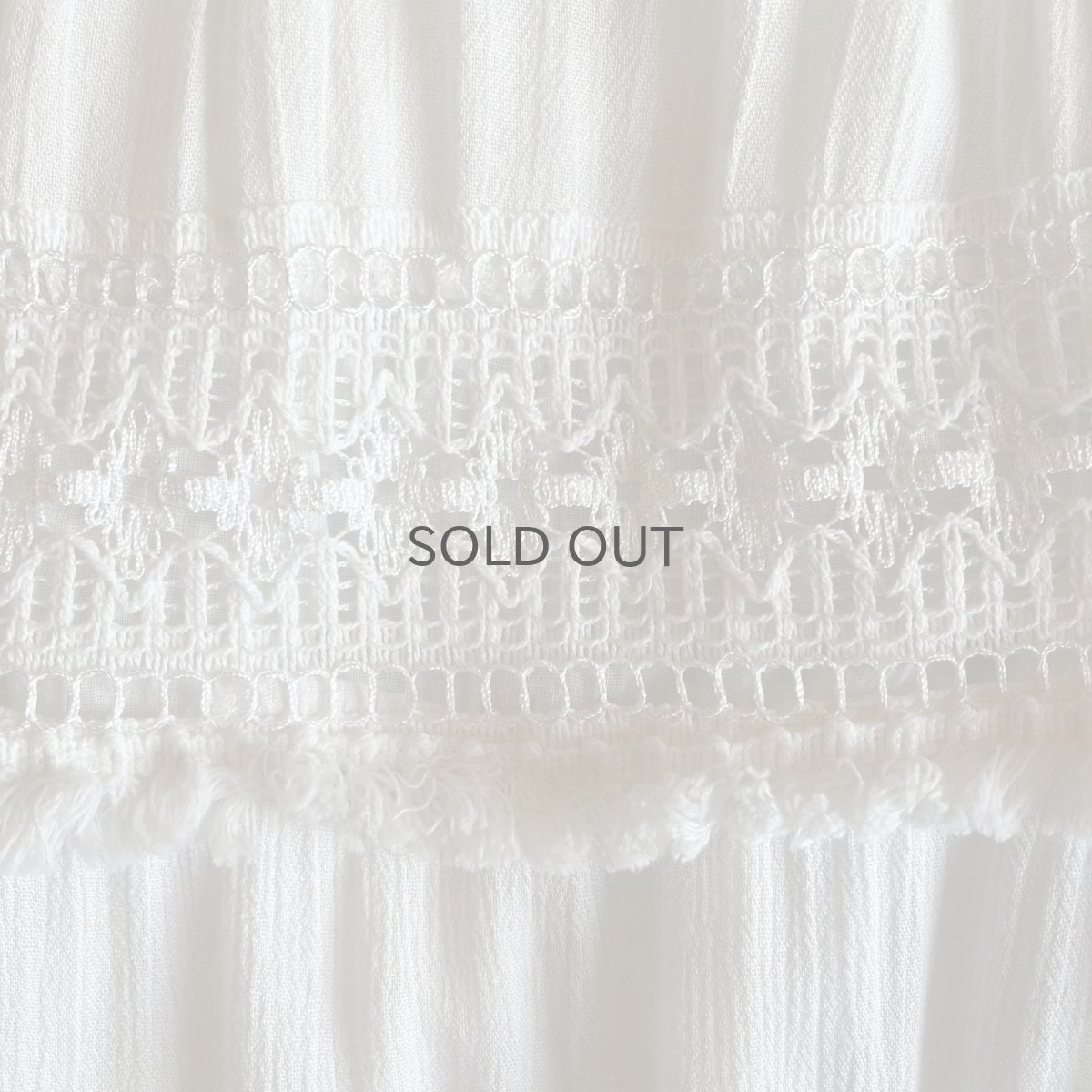 画像9: WHITE COLOR POINT MIX MESH DESIGN TIERED FLARE LONG SKIRT / ~W37(XL) (9)