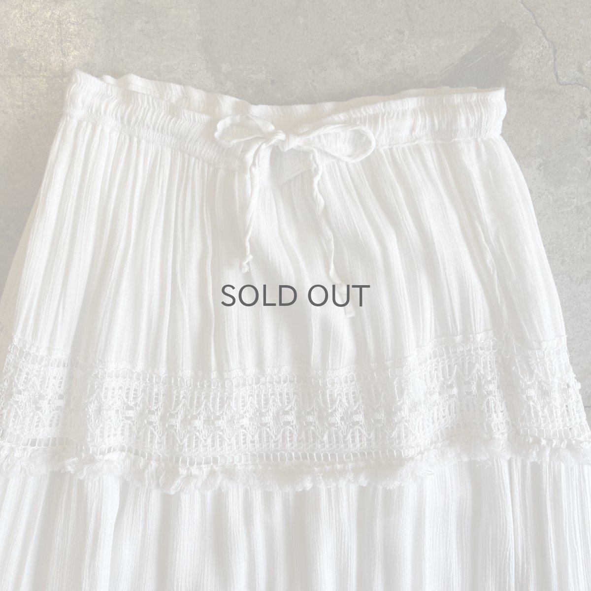 画像6: WHITE COLOR POINT MIX MESH DESIGN TIERED FLARE LONG SKIRT / ~W37(XL) (6)