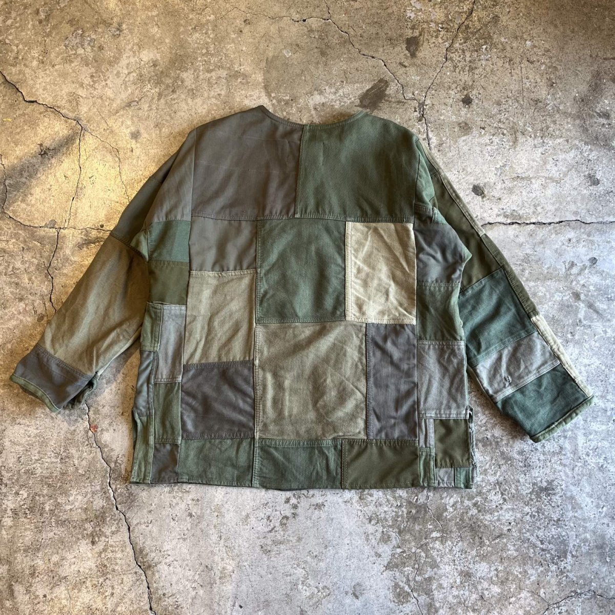 画像2: 【Wiz&Witch】"UNITED" PATCHWORK MILITARY L/S TOPS / OS (2)