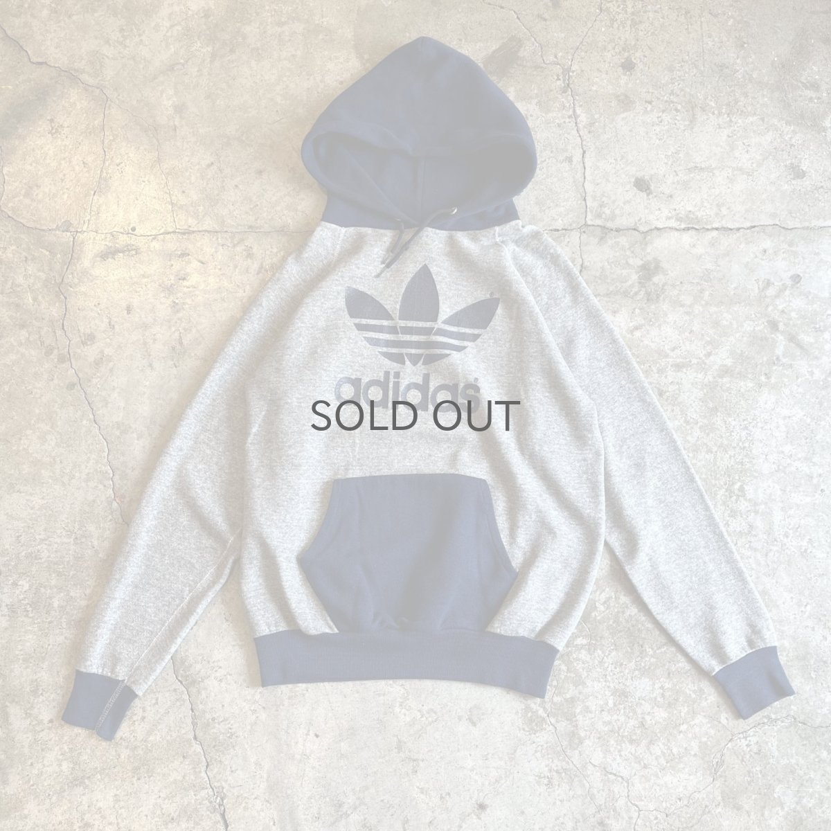画像1: 80's【adidas】TWO COLOR FRONT PRINTED DESIGN L/S SWEAT HOODIE / Ladies L / MADE IN USA (1)