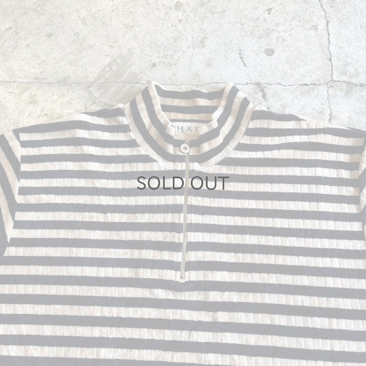 画像8: ALL OVER BORDER PATTERN HALF ZIP DESIGN VELVET L/S TOPS /  Ladies XL(1) (8)