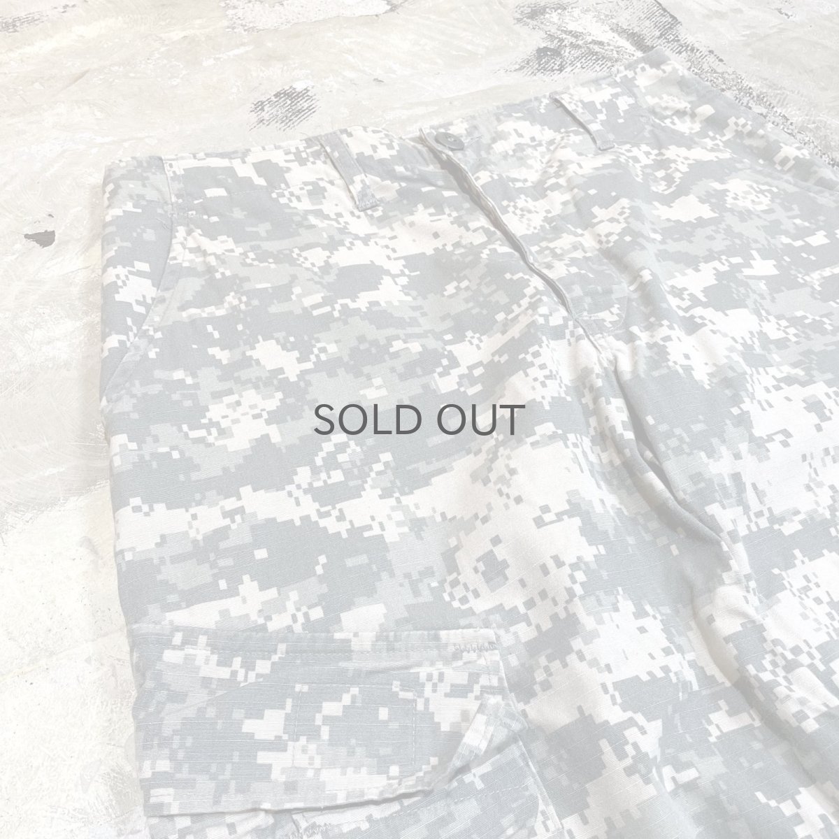 画像3: ALL OVER DIGITAL CAMOUFLAGE PATTERN CARGO PANTS / W31 (3)