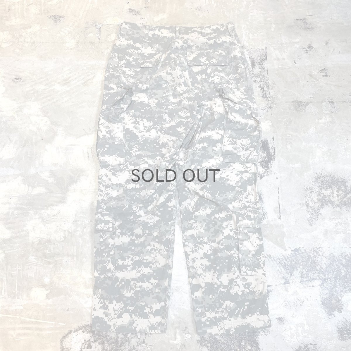 画像2: ALL OVER DIGITAL CAMOUFLAGE PATTERN CARGO PANTS / W31 (2)
