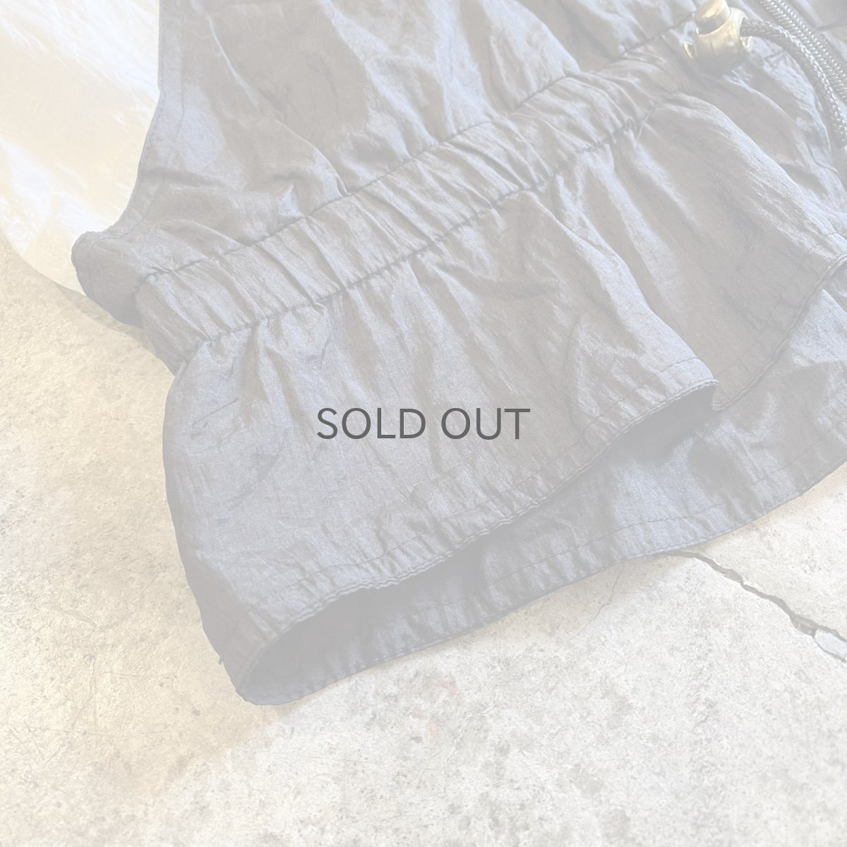 画像3: DOWN DRAW CORD DESIGN BI COLOR PATTERN HALF NECK NYLON JACKET / Ladies L(M) (3)