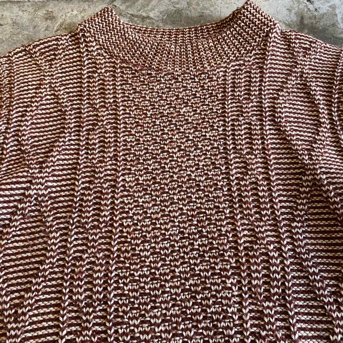 画像8: 2 TONE COLOR DESIGN CABLE KNIT SWEATER / Ladies S(M) / MADE IN USA  (8)