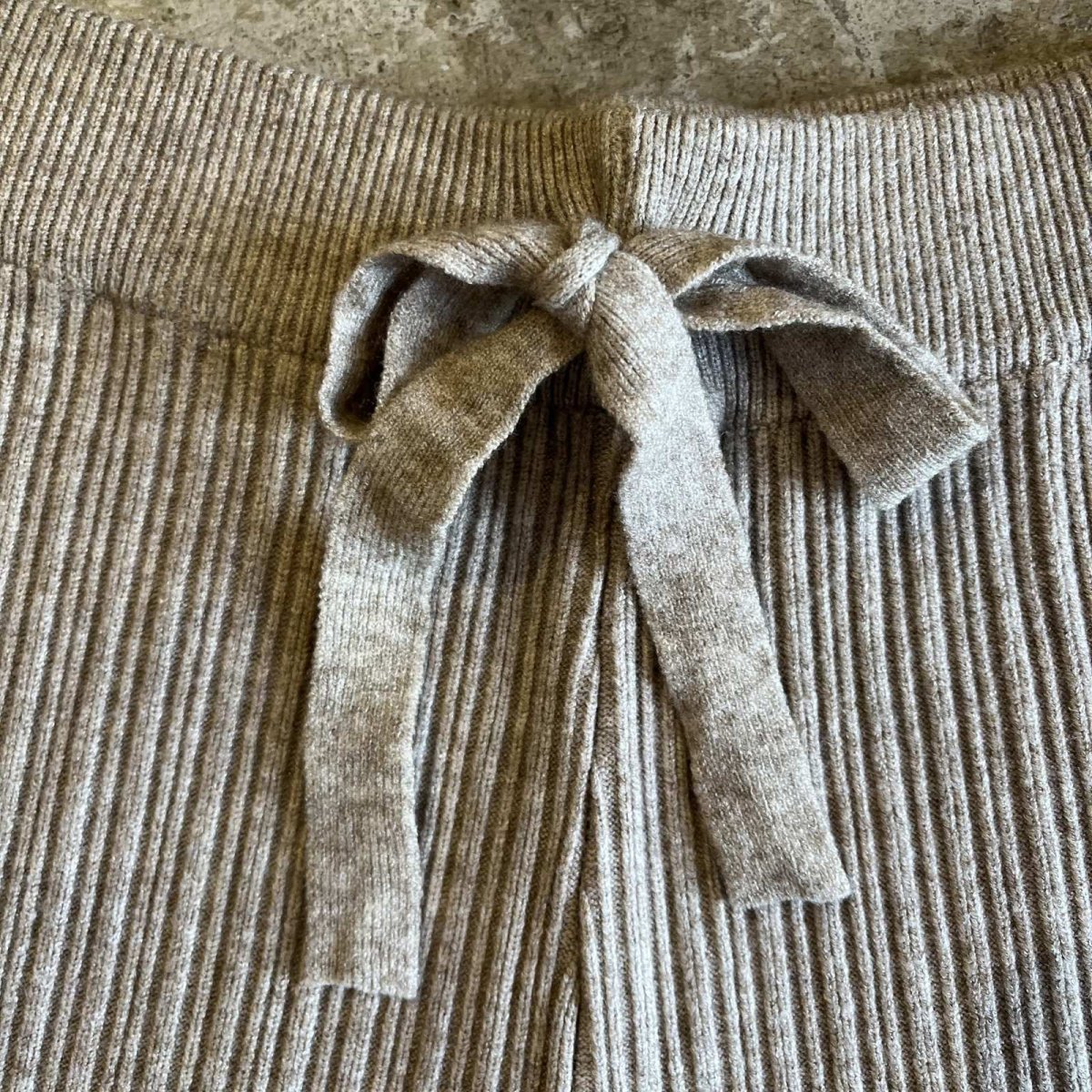 画像11: BEIGE COLOR SIDE FRINGE LINE DESIGN RIB KNIT PANTS / W26~W33 (11)