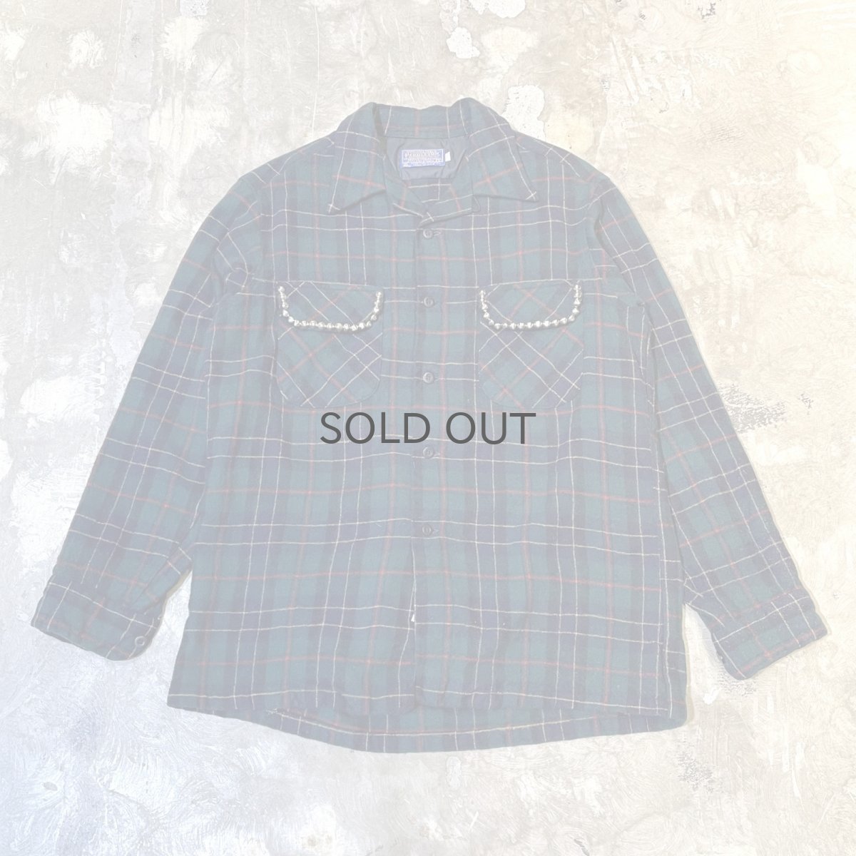 画像1: 70's【PENDLETON】STUDS DECORATIVE CHECK PATTERN WOOL SHIRT / Mens L / MADE IN USA (1)