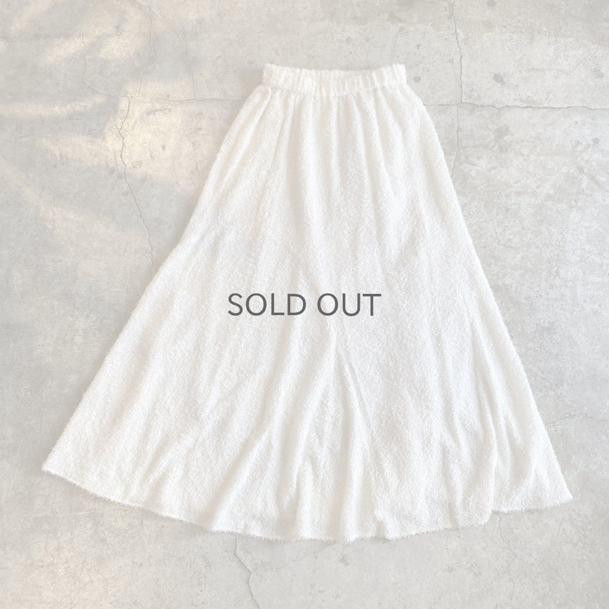 画像2: WHITE COLOR POINT SHORT FRINGE DESIGN FLARE LONG SKIRT / W24~W31 (2)