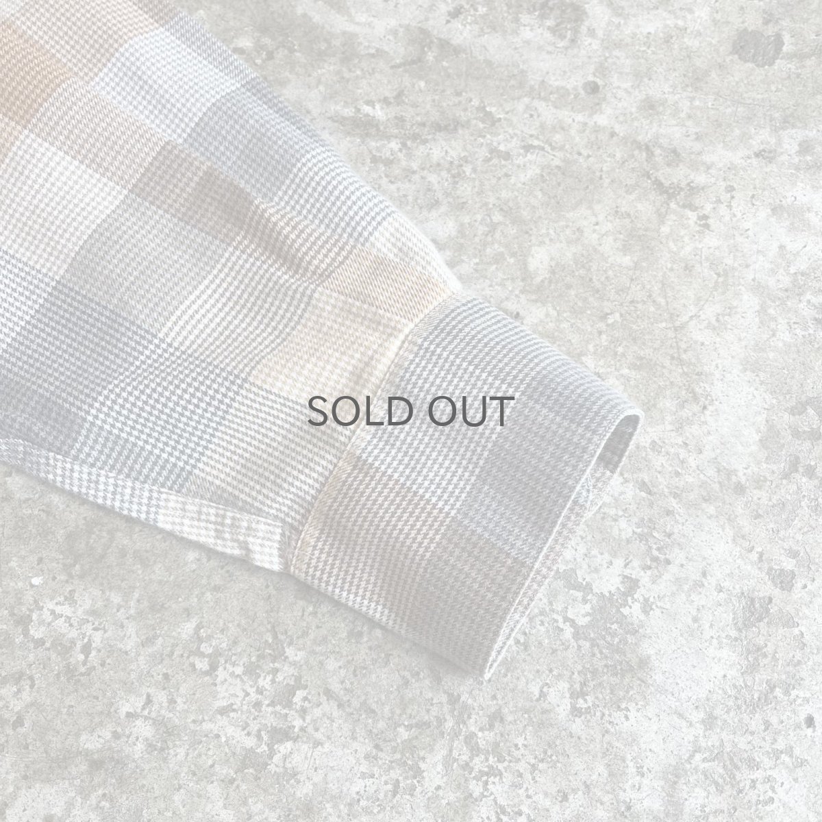 画像5: 【BURBERRYS】GLEN CHECK PATTERN POINT EMBROIDERY DESIGN L/S SHIRT / Ladies M  (5)