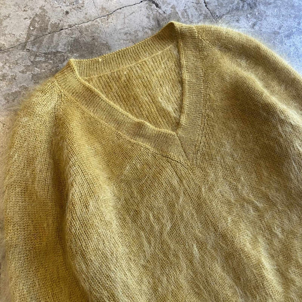 画像3: COLOR MOHAIR V NECK DESIGN KNIT SWEATER / Ladies M (3)