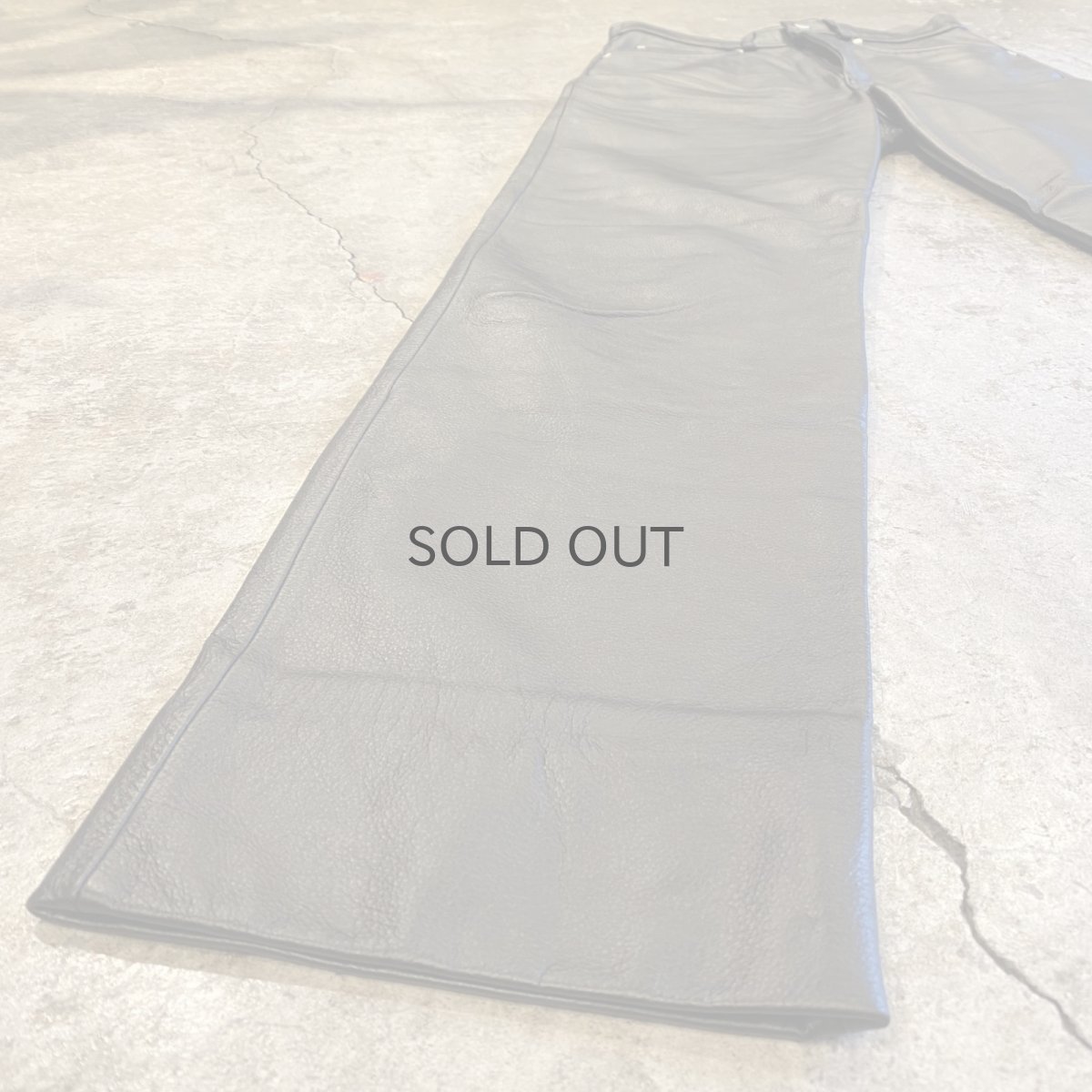 画像6: BLACK COLOR STRAIGHT LEATHER PANTS / W27 (6)