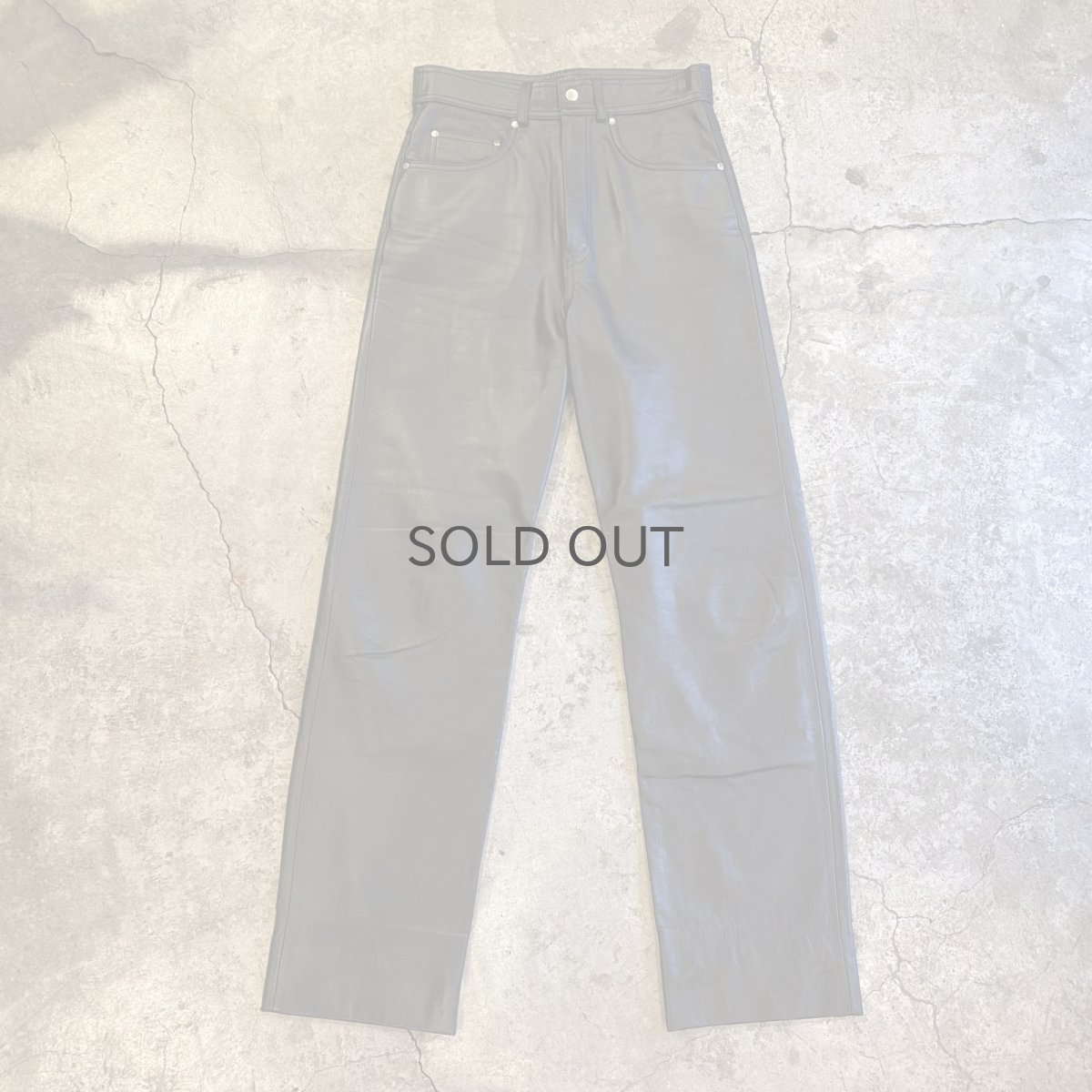 画像1: BLACK COLOR STRAIGHT LEATHER PANTS / W27 (1)