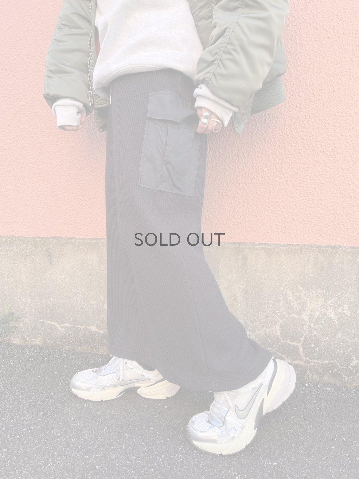 画像11: DOUBLE POCKET DESIGN RIB KNIT SKIRT / FREE~W30 (11)