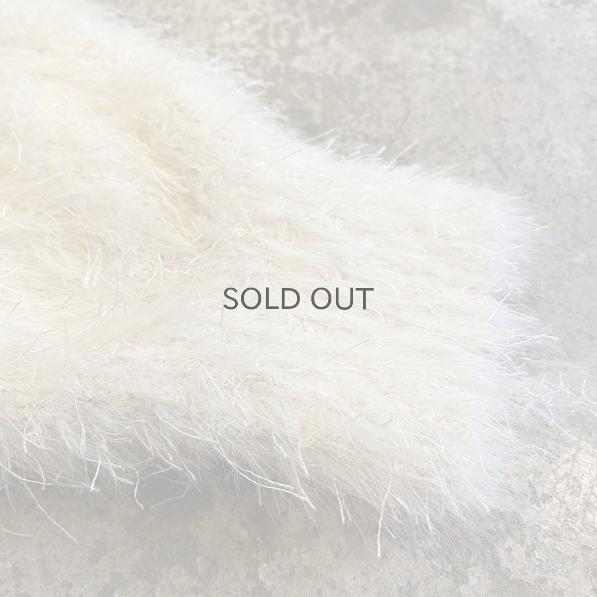 画像7: WHITE COLOR SHAGGY SHORT DESIGN KNIT TOPS / Ladies M (7)