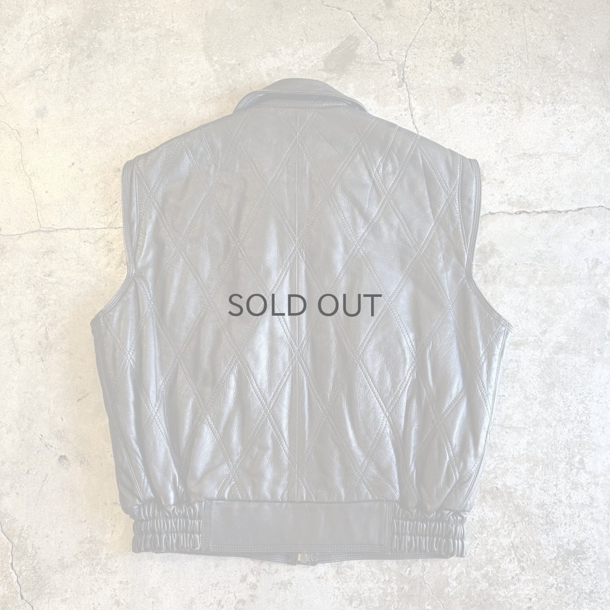 画像2: STITCH PATTERN REAL LEATHER ZIP UP VEST / Ladies L(50) / MADE IN ITALY (2)