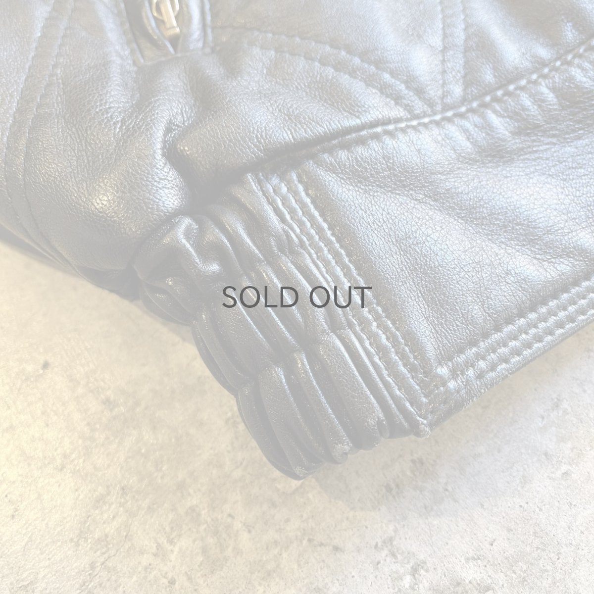 画像3: STITCH PATTERN REAL LEATHER ZIP UP VEST / Ladies L(50) / MADE IN ITALY (3)