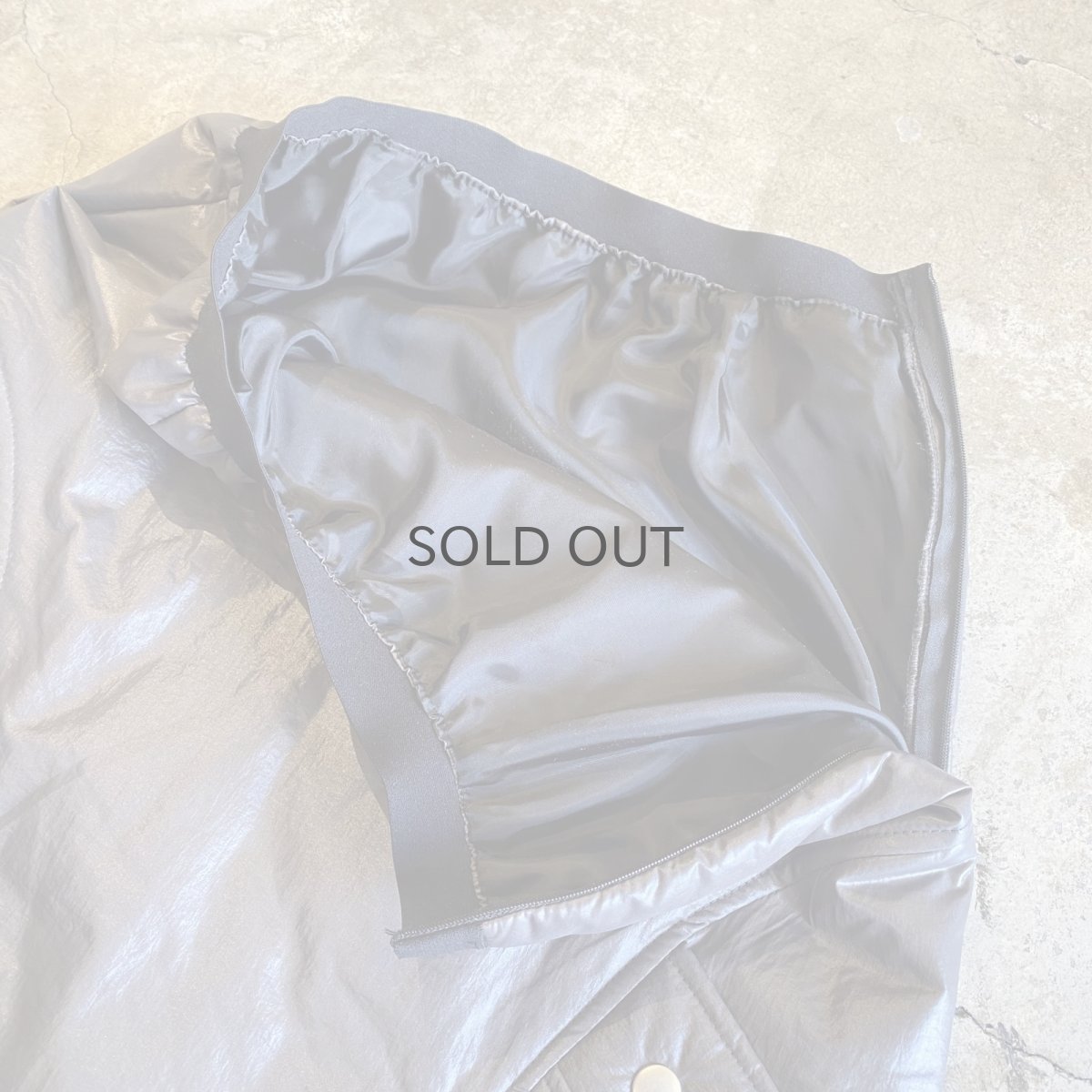 画像7: SIDE SLIT METALLIC QUILTING SKIRT / W22~W30 (7)
