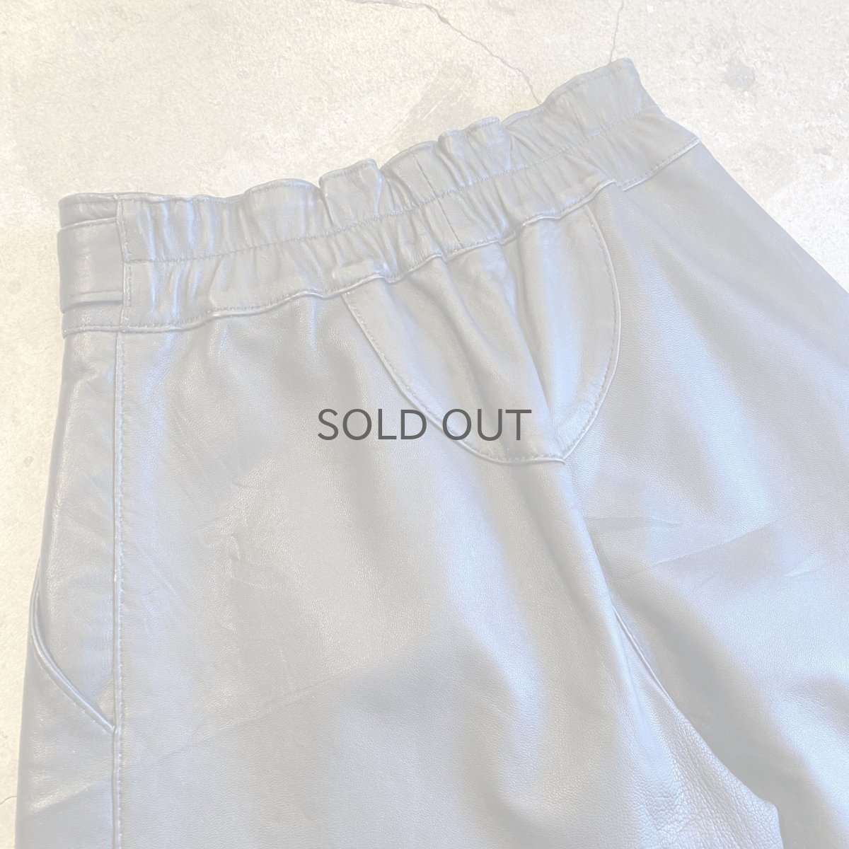 画像9: 80's LEATHER BLACK COLOR SIDE LACE UP WAIST DESIGN PANTS / W25~W28 (9)