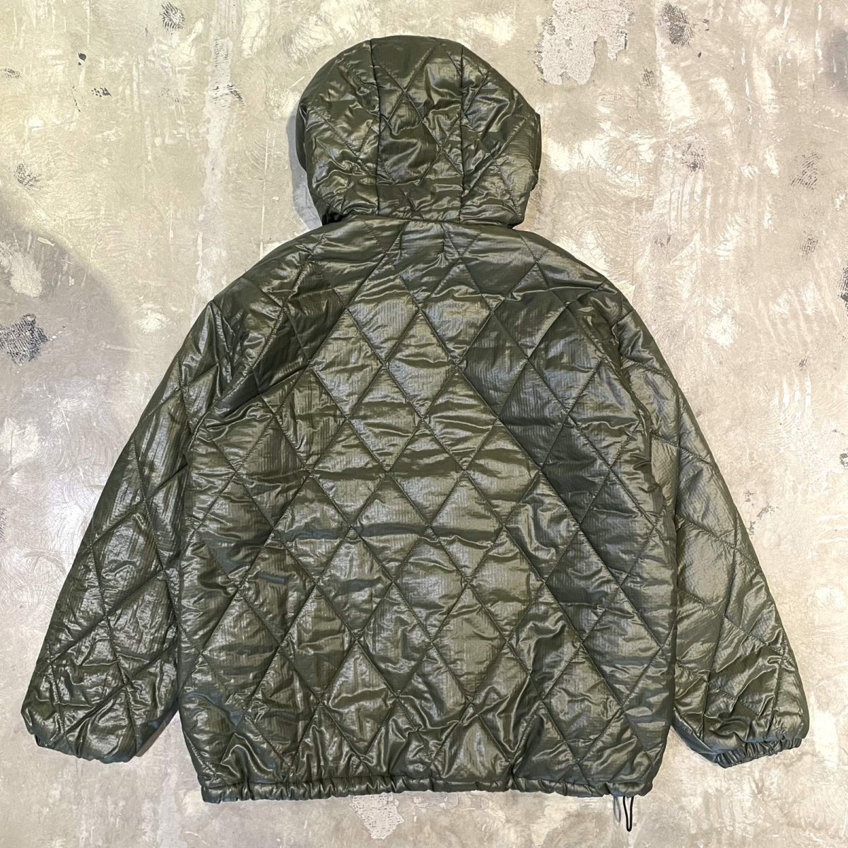 画像2: 【WONDERGROUND】NYLON QUILTING ANORAK PARKA / GREEN / OS (2)